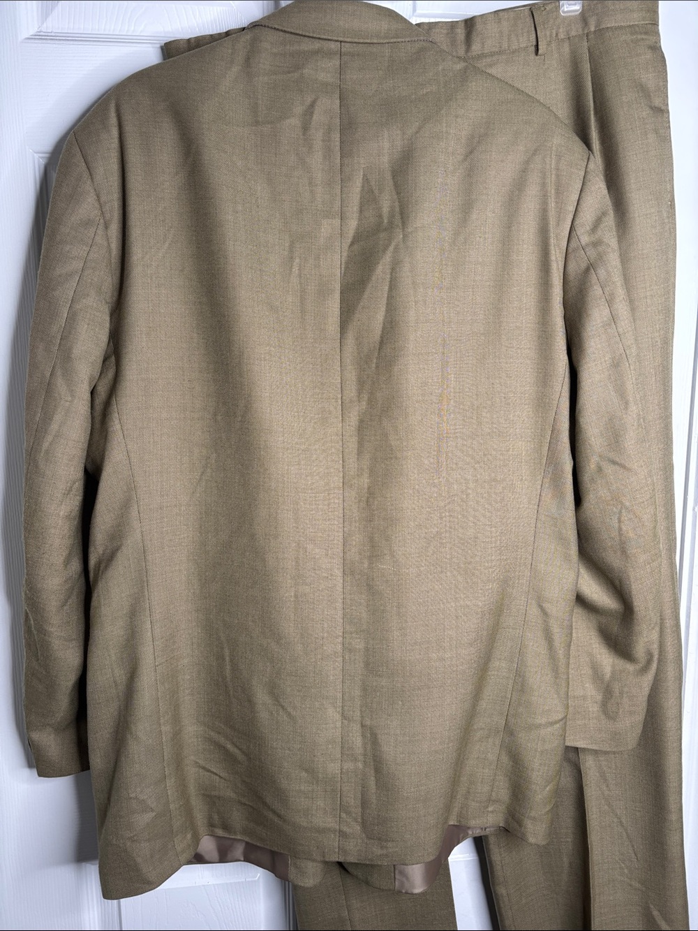 Men's Two-Piece Suit in Olive - Picture 5 of 13